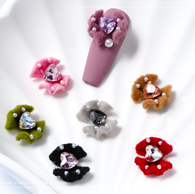 Nail art ornaments flocking dragon heart bow inlaid with love diamonds beautiful girl velvet pearls wearing nail ornaments
